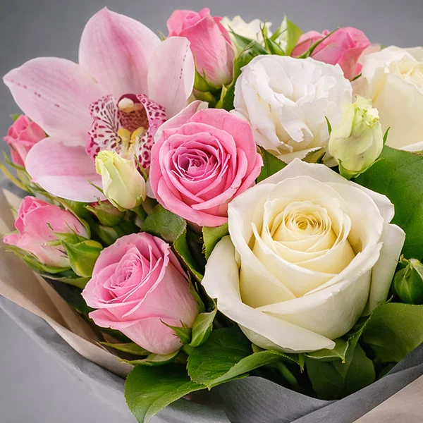 Прима – букет из роз и орхидей